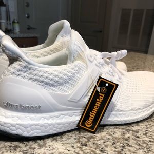 Adidas UltraBoost 4.0 Triple White Size 11